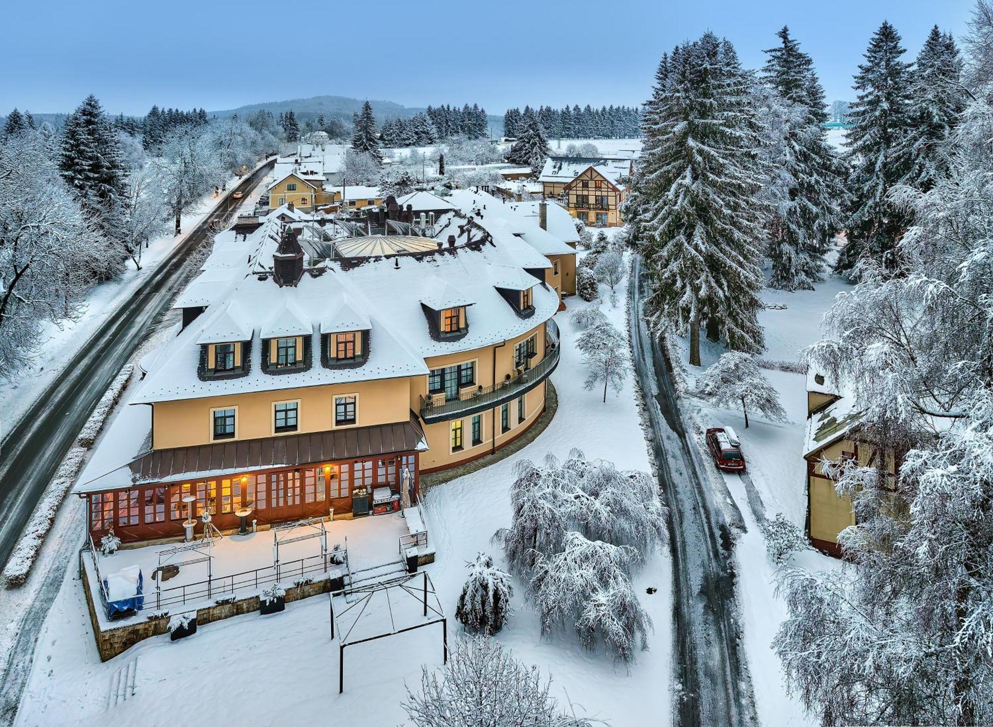Hotel Morris Relax & Wellness Mariánské Lázně المظهر الخارجي الصورة